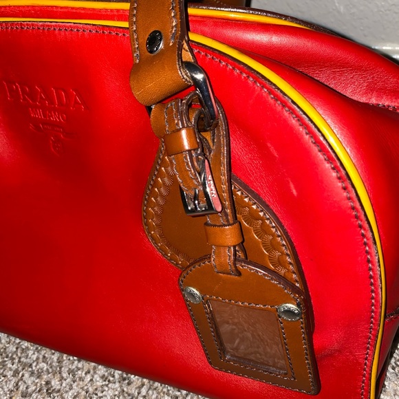 prada shoulder bag authentic - Picture 2 of 16